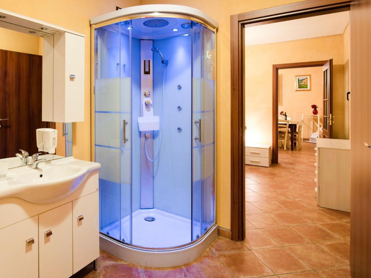 Beautiful Chalet With Swimming Pool In Lombardy Villa Marone Exteriör bild