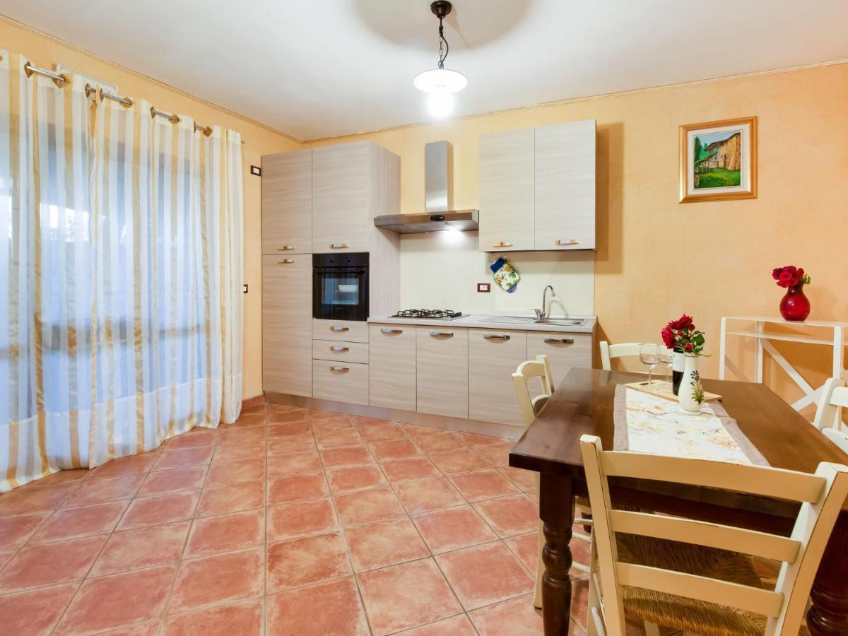 Beautiful Chalet With Swimming Pool In Lombardy Villa Marone Exteriör bild