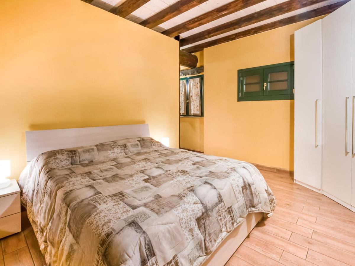 Beautiful Chalet With Swimming Pool In Lombardy Villa Marone Exteriör bild